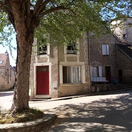 Gite Sous L' Orme Asquins Экстерьер фото