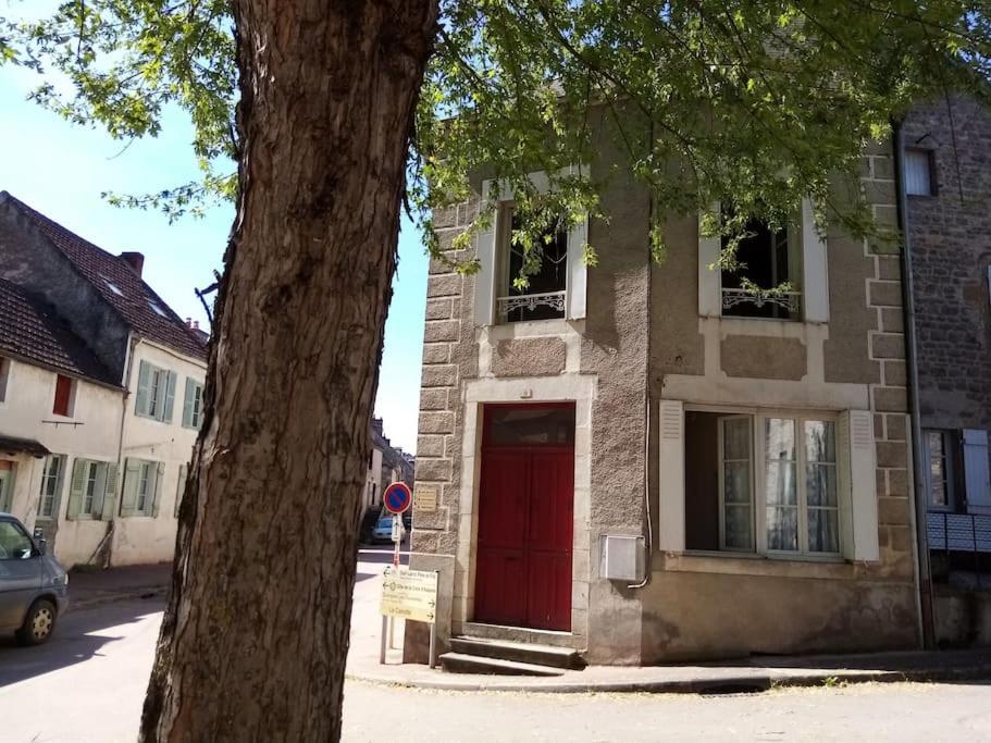 Gite Sous L' Orme Asquins Экстерьер фото