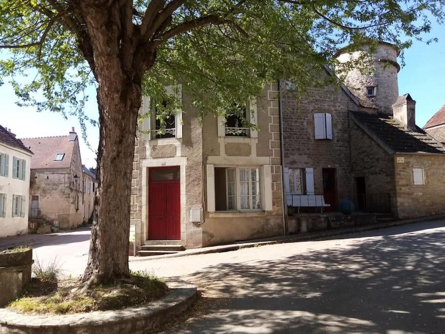 Gite Sous L' Orme Asquins Экстерьер фото